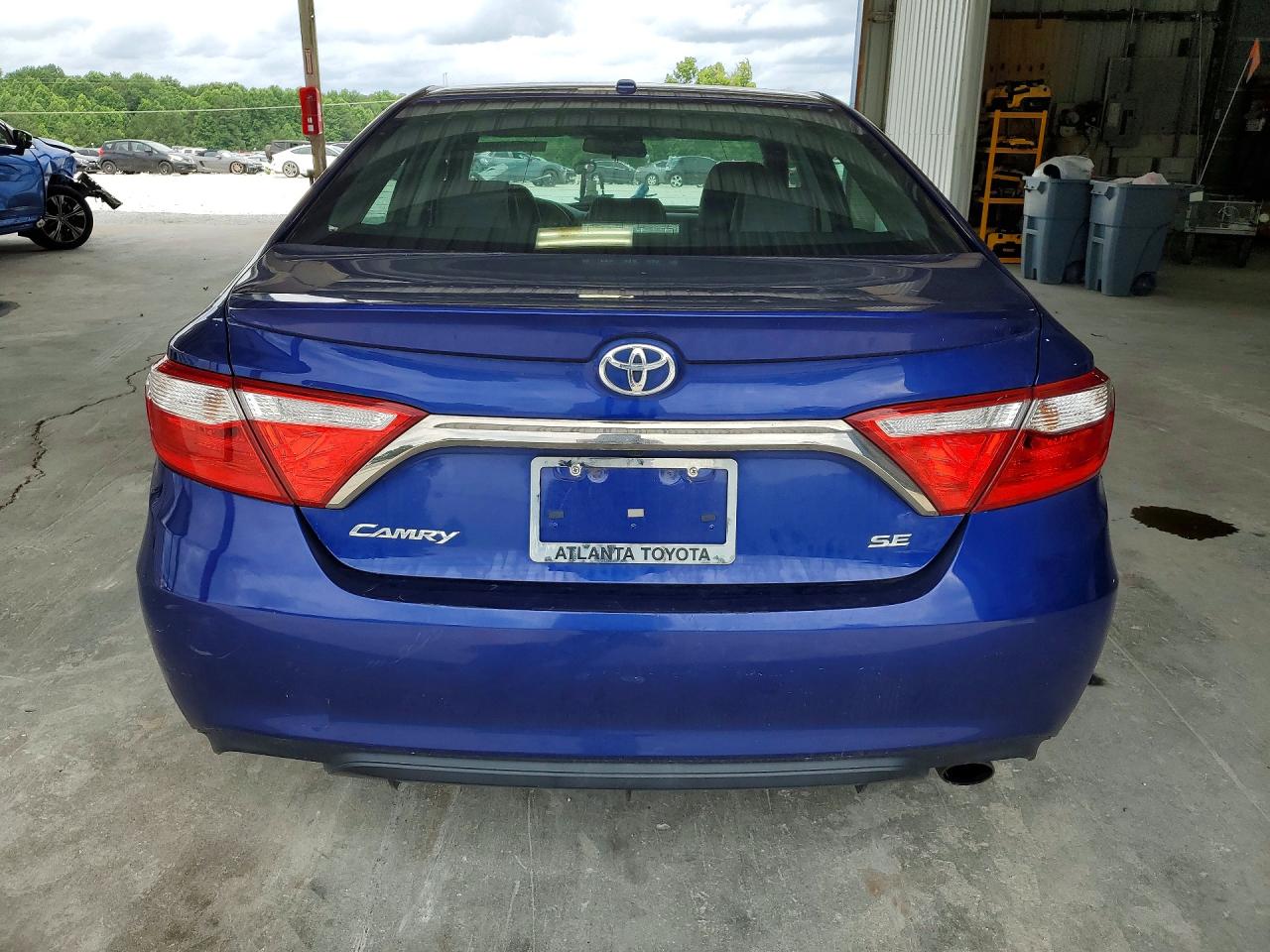 2016 TOYOTA CAMRY