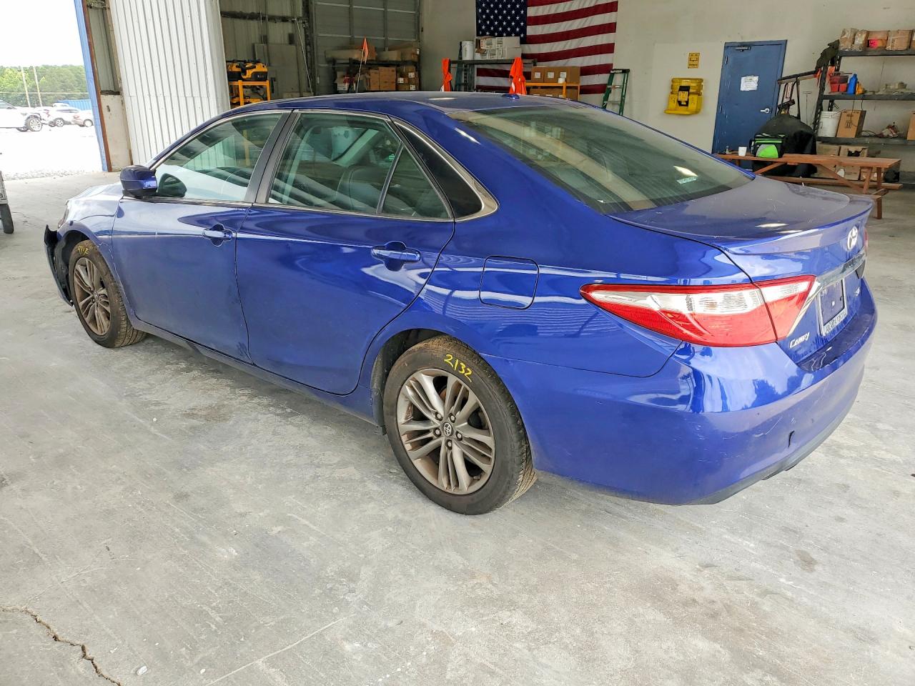 2016 TOYOTA CAMRY
