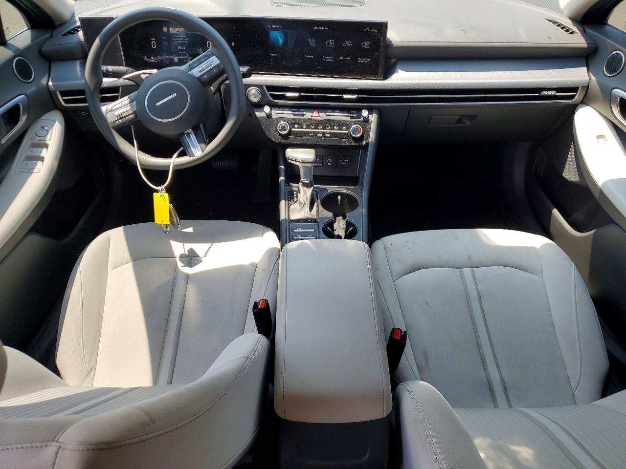 2025 HYUNDAI SONATA SE