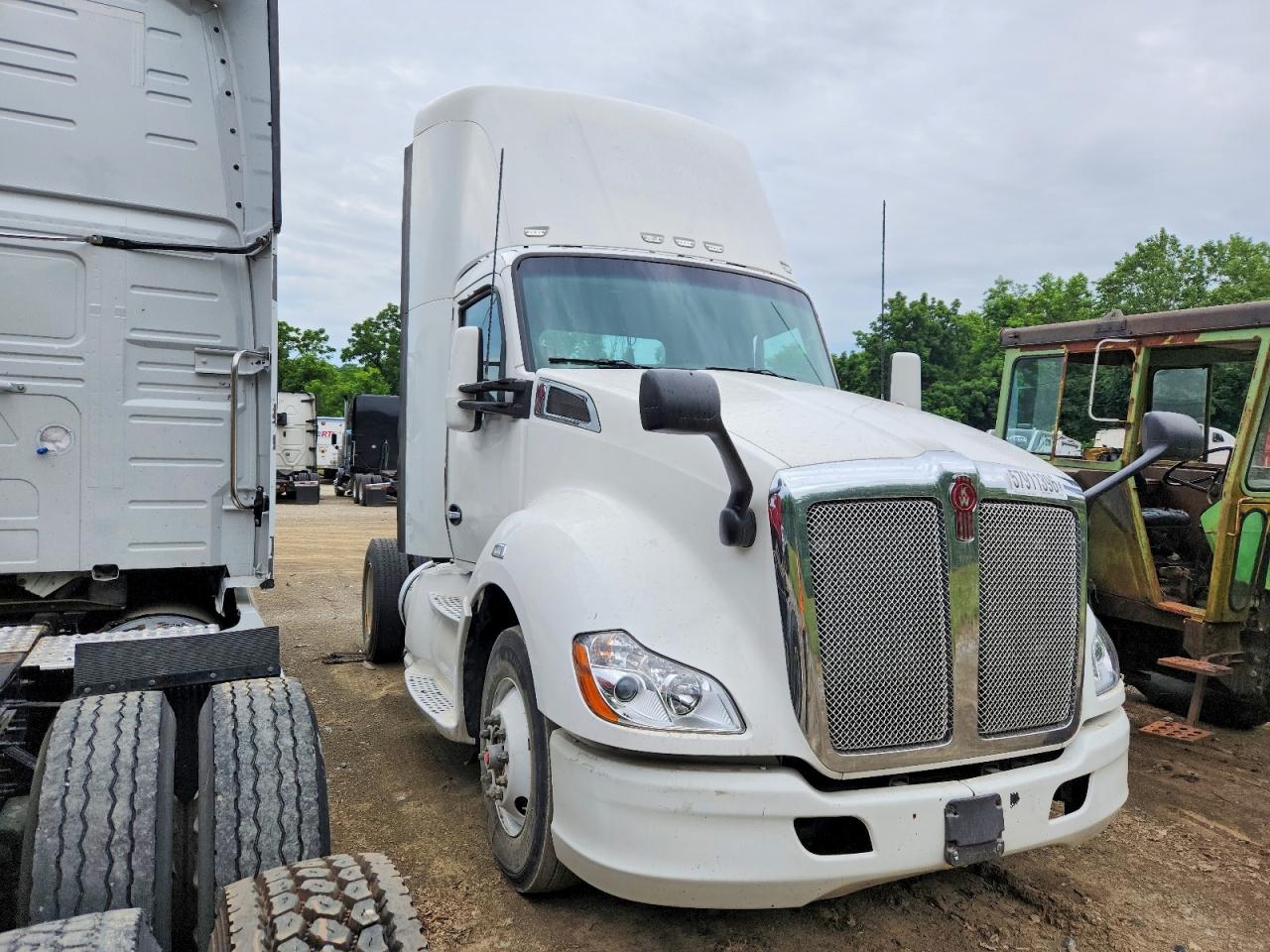 2015 KENWORTH ALL OTHER