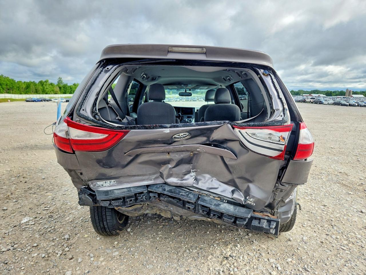 2017 TOYOTA SIENNA