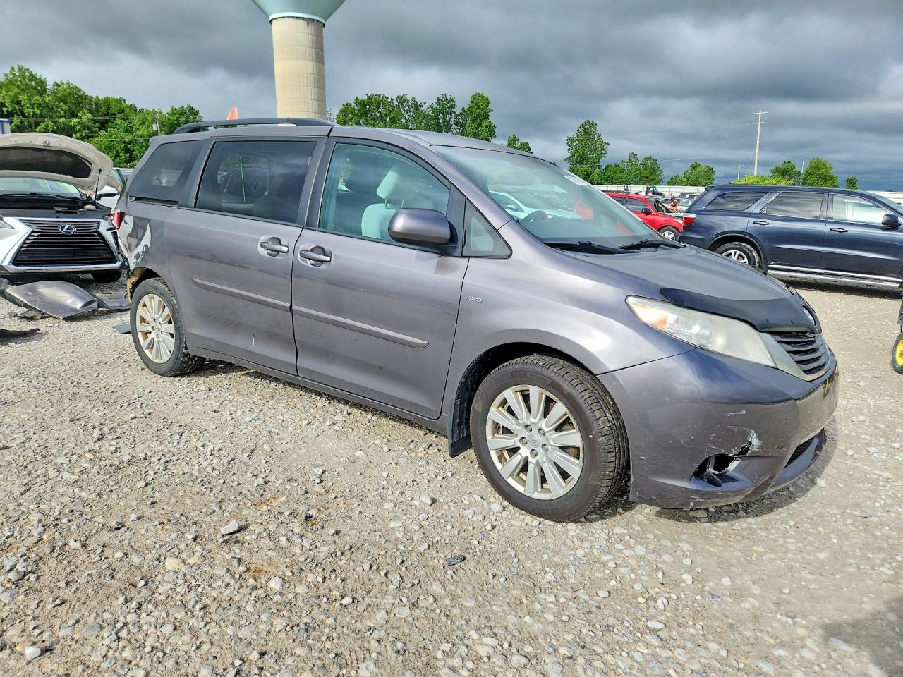 2017 TOYOTA SIENNA