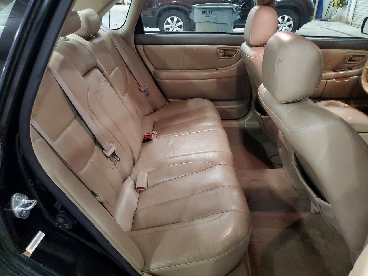 2002 TOYOTA AVALON