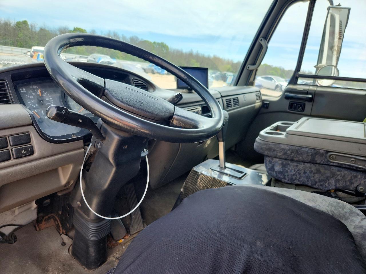 2005 NISSAN DIESEL ALL OTHER
