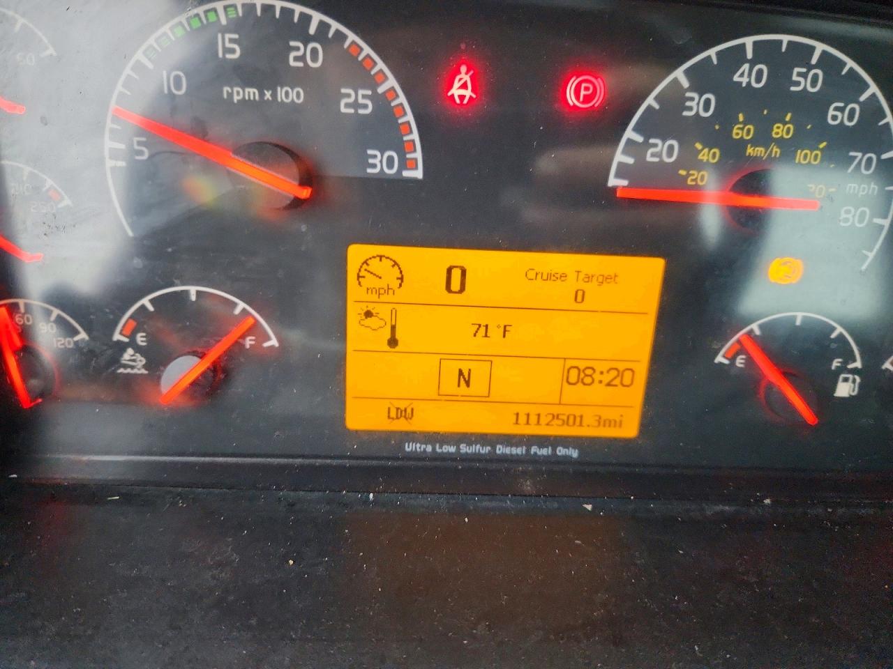 2017 VOLVO VN