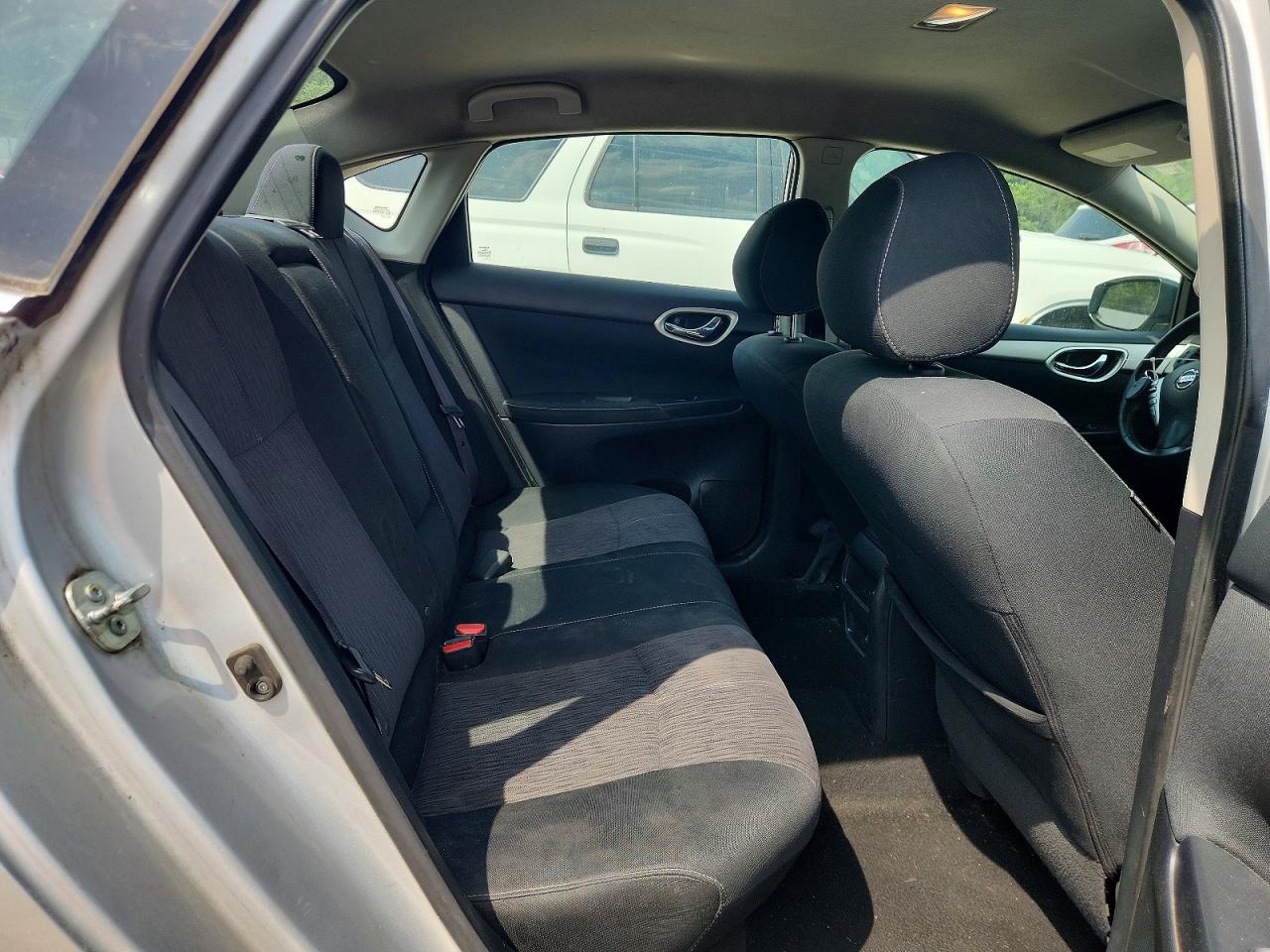 2015 NISSAN SENTRA