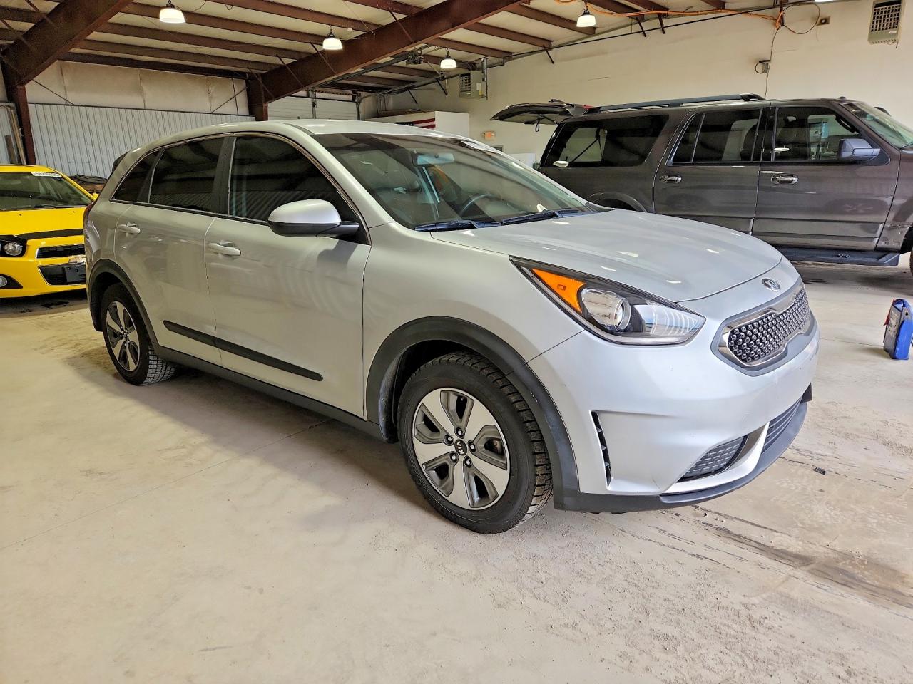 2017 KIA NIRO