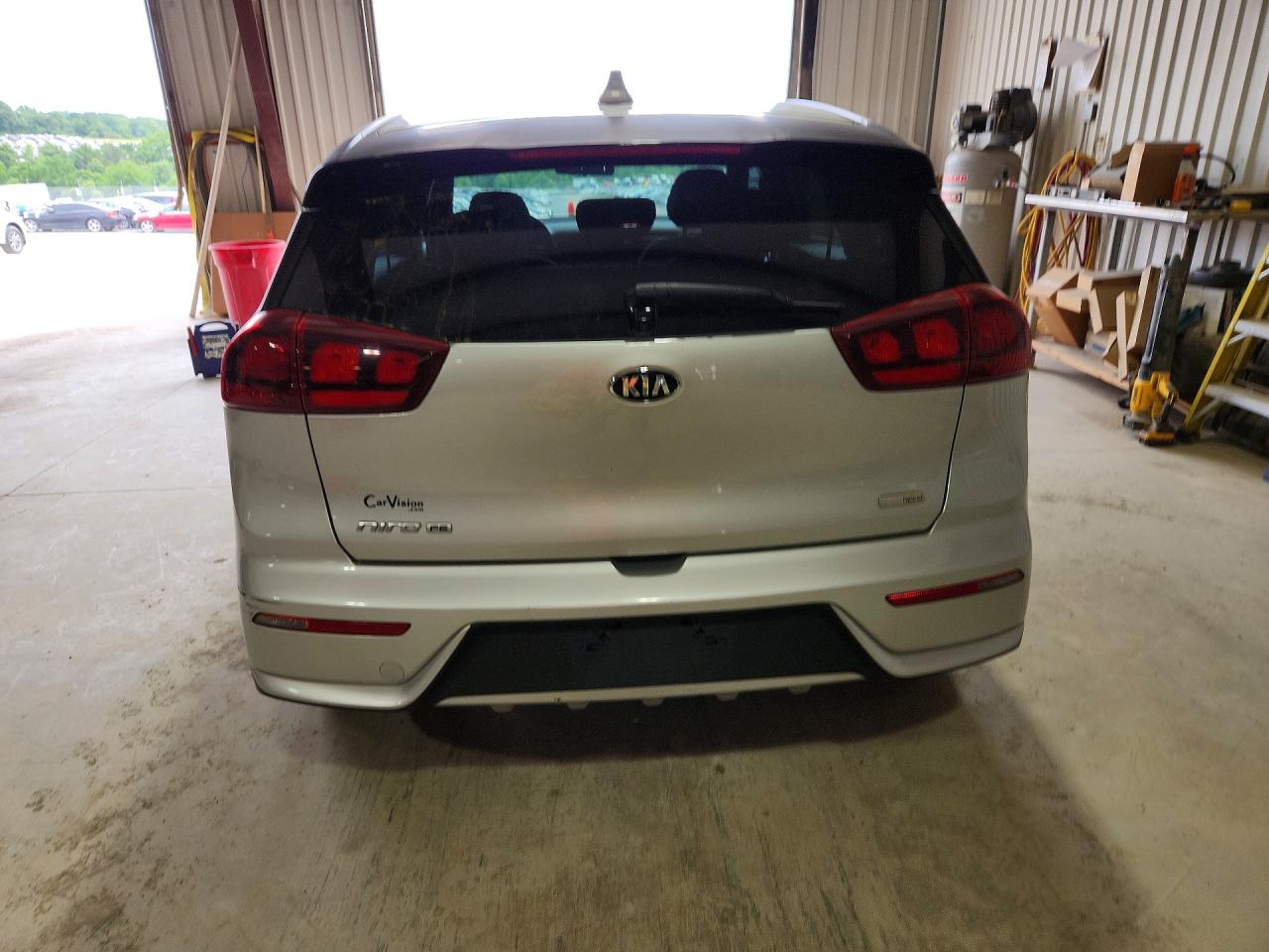 2017 KIA NIRO