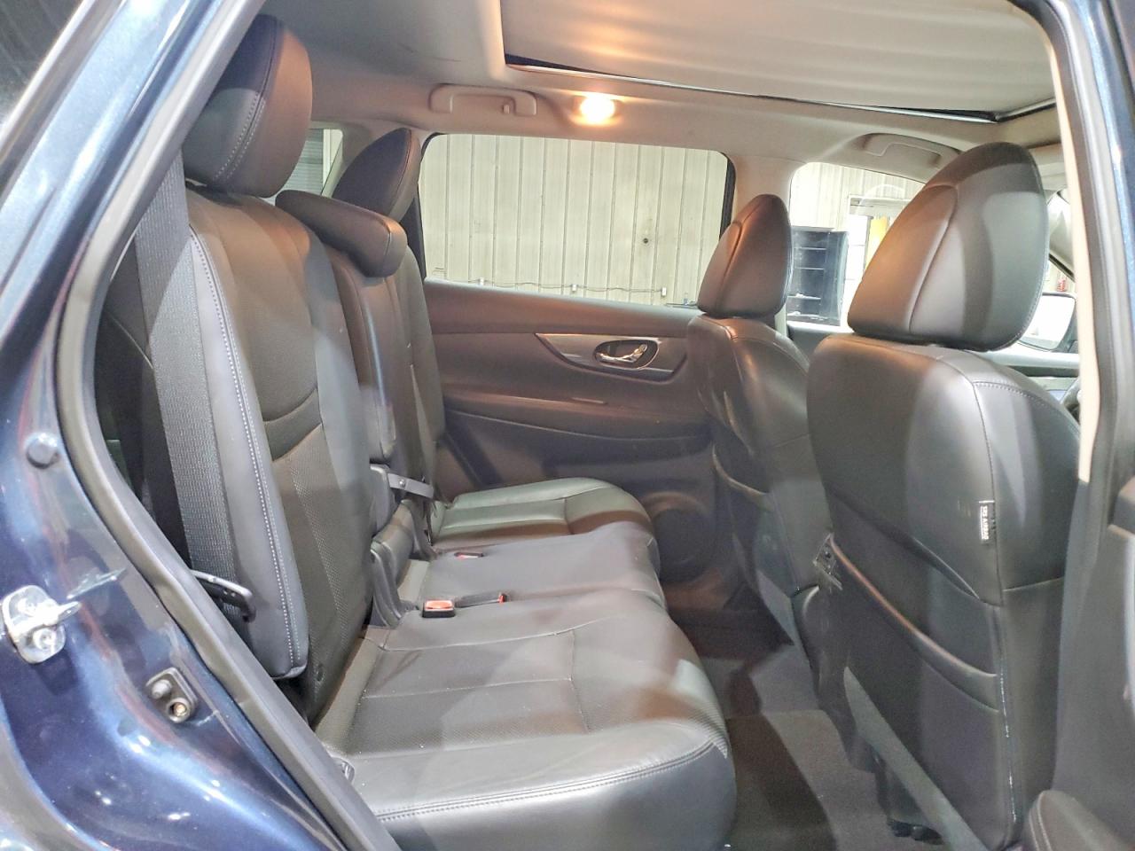 2014 NISSAN ROGUE