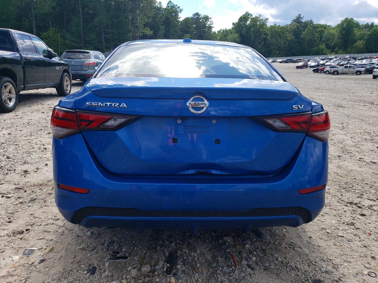 2022 NISSAN SENTRA