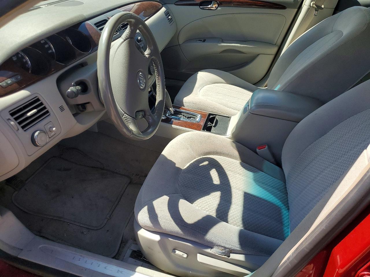 2010 BUICK LUCERNE