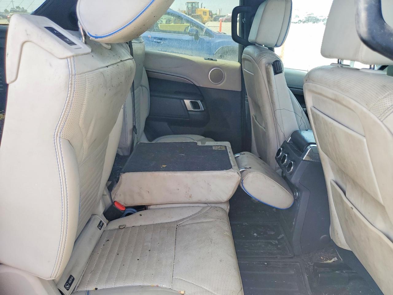 2018 LAND ROVER DISCOVERY