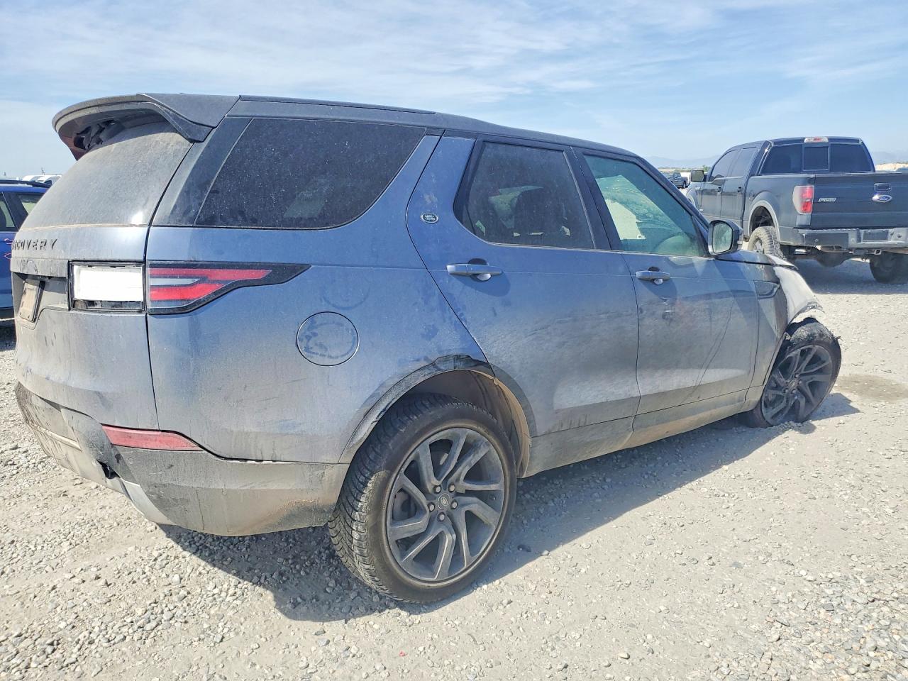 2018 LAND ROVER DISCOVERY
