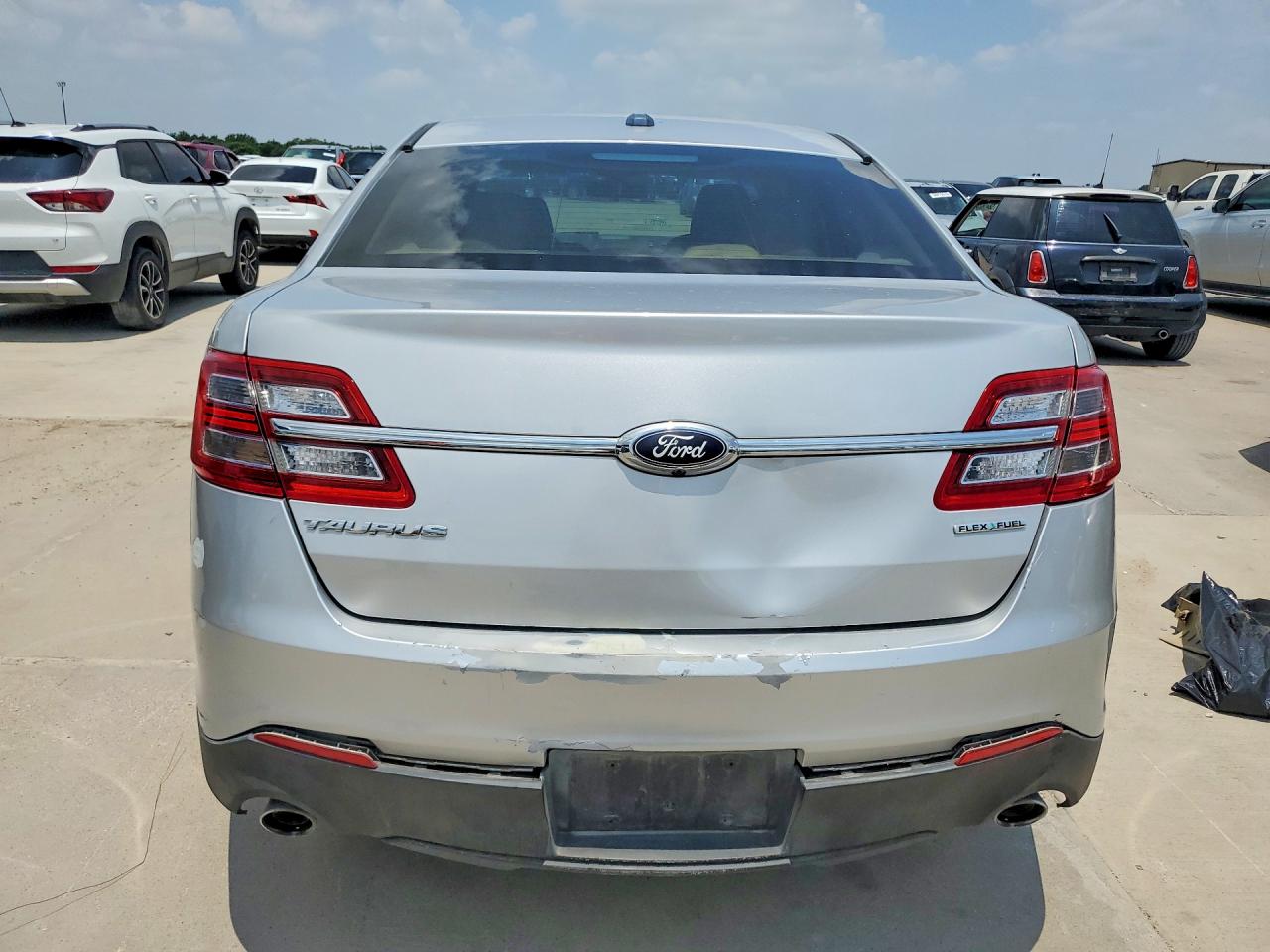 2016 FORD TAURUS