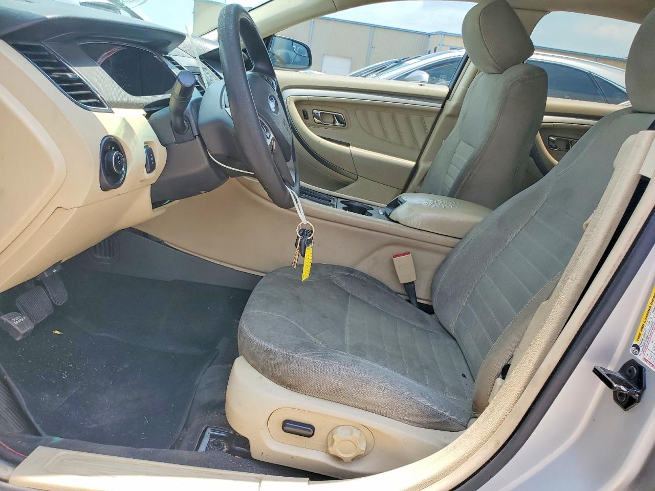 2016 FORD TAURUS