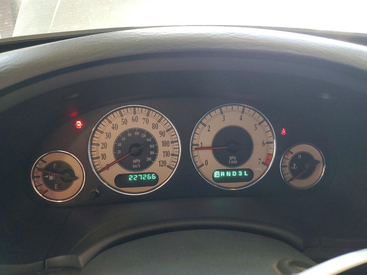 2002 CHRYSLER MINIVAN