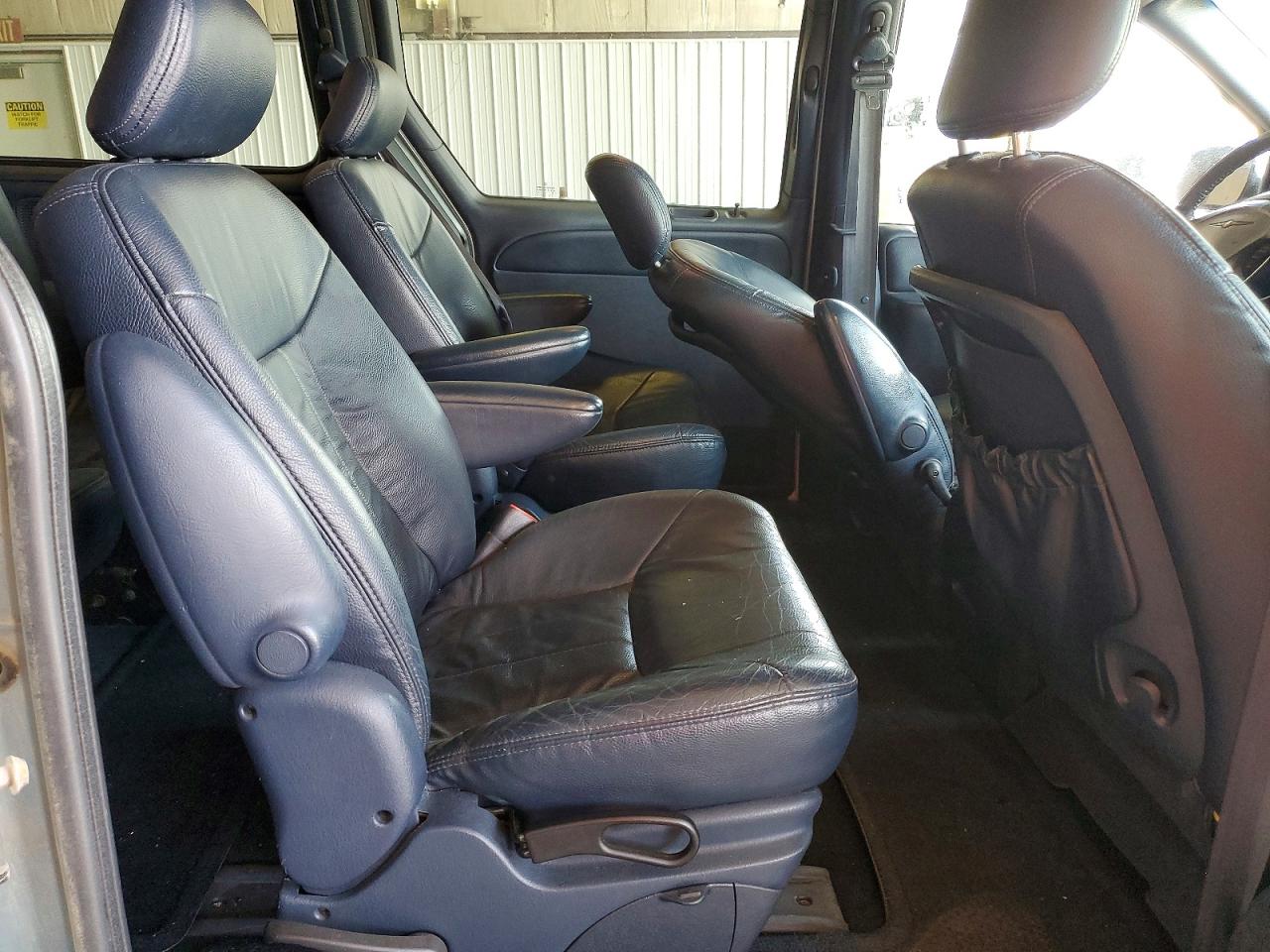 2002 CHRYSLER MINIVAN