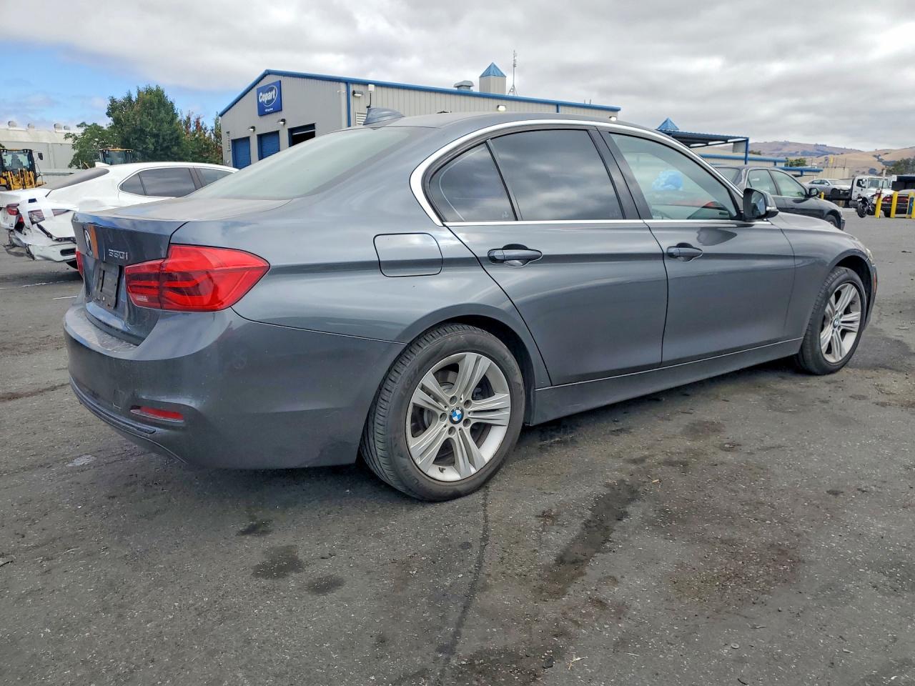 2018 BMW 3 SERIES