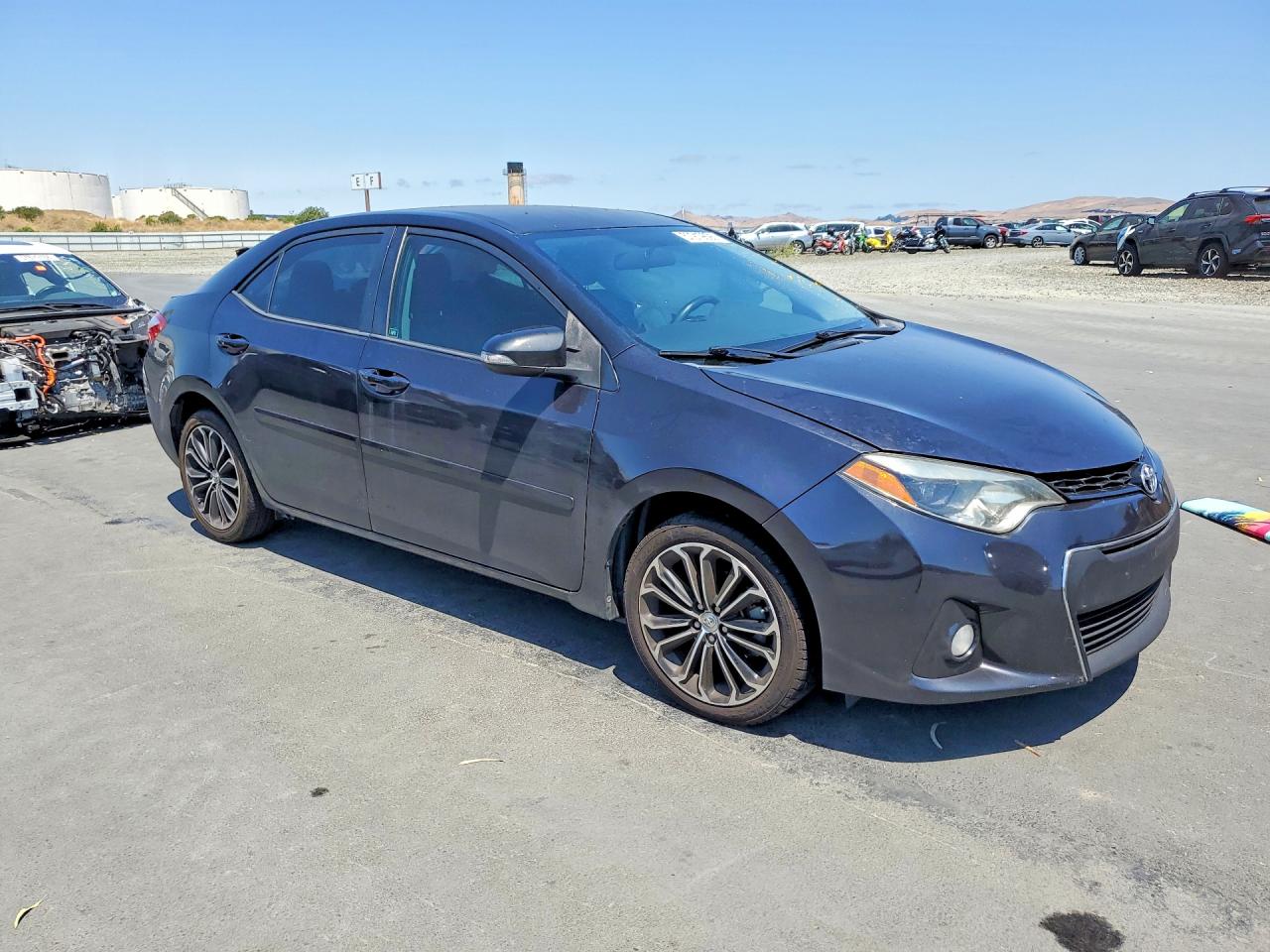 2016 TOYOTA COROLLA