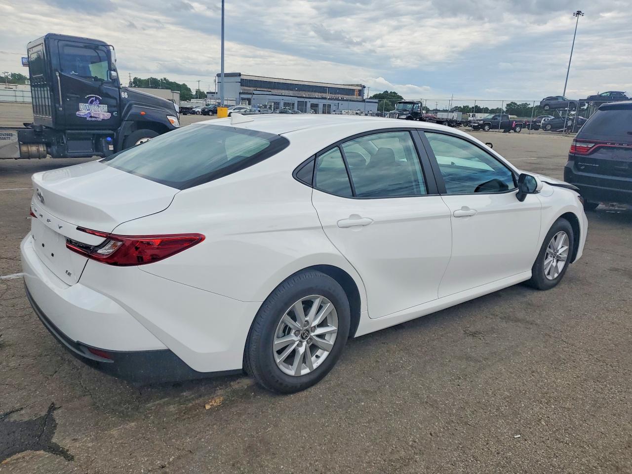 2026 TOYOTA CAMRY