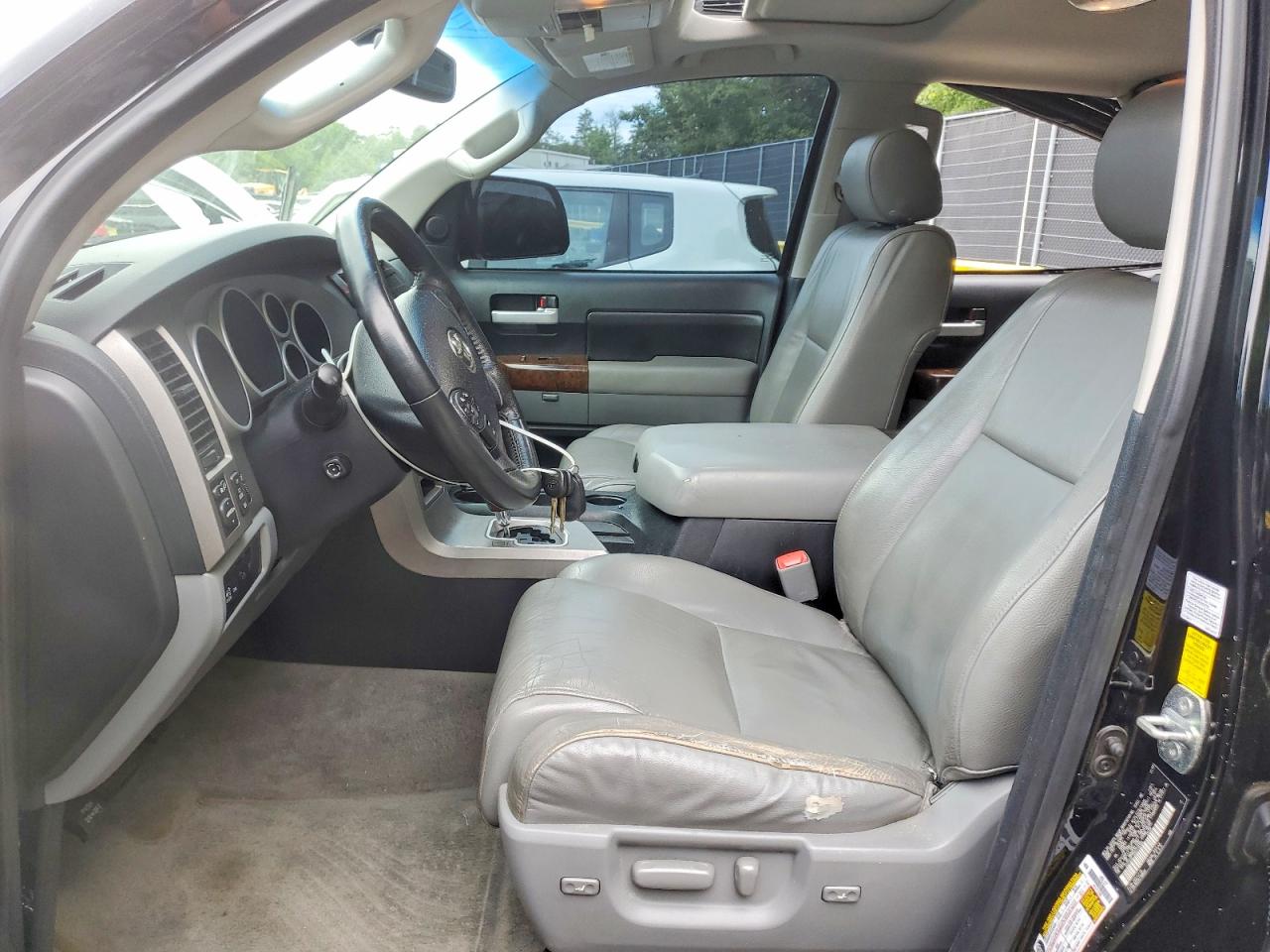 2010 TOYOTA TUNDRA