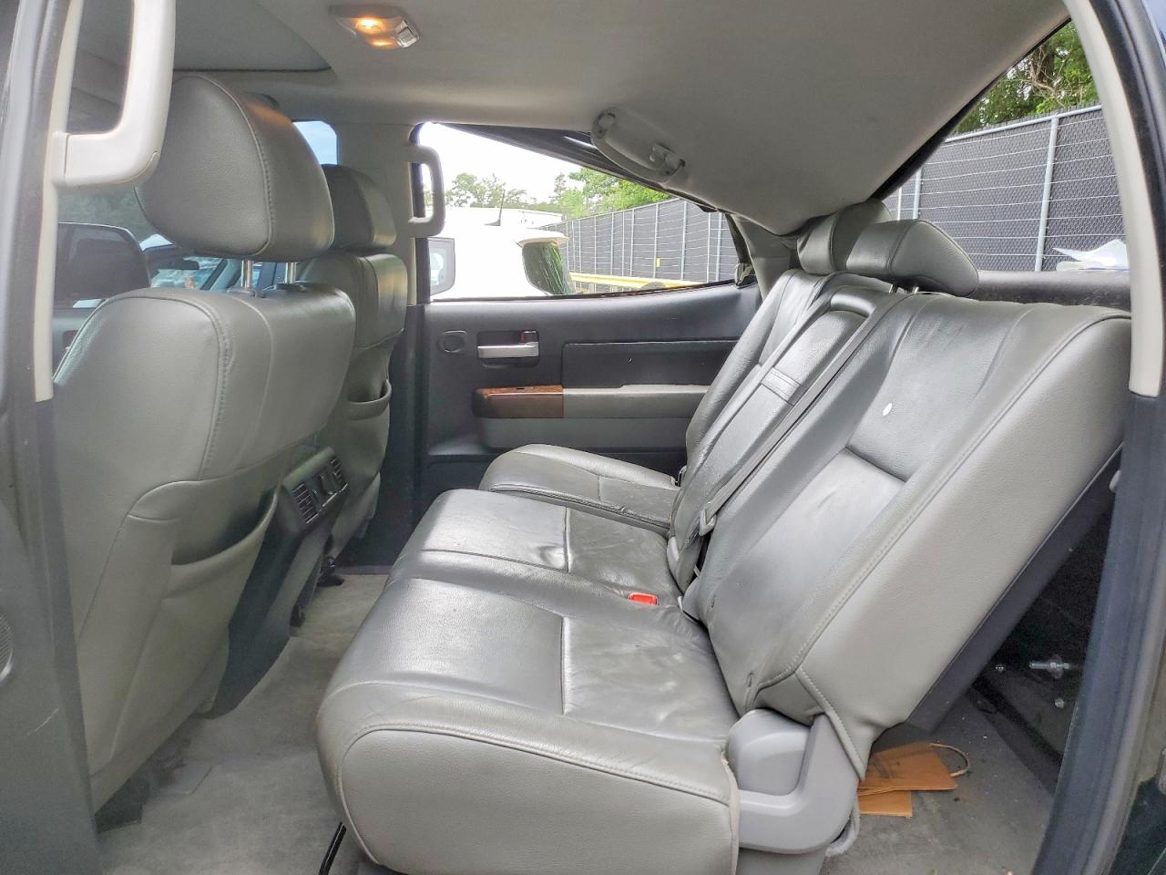 2010 TOYOTA TUNDRA