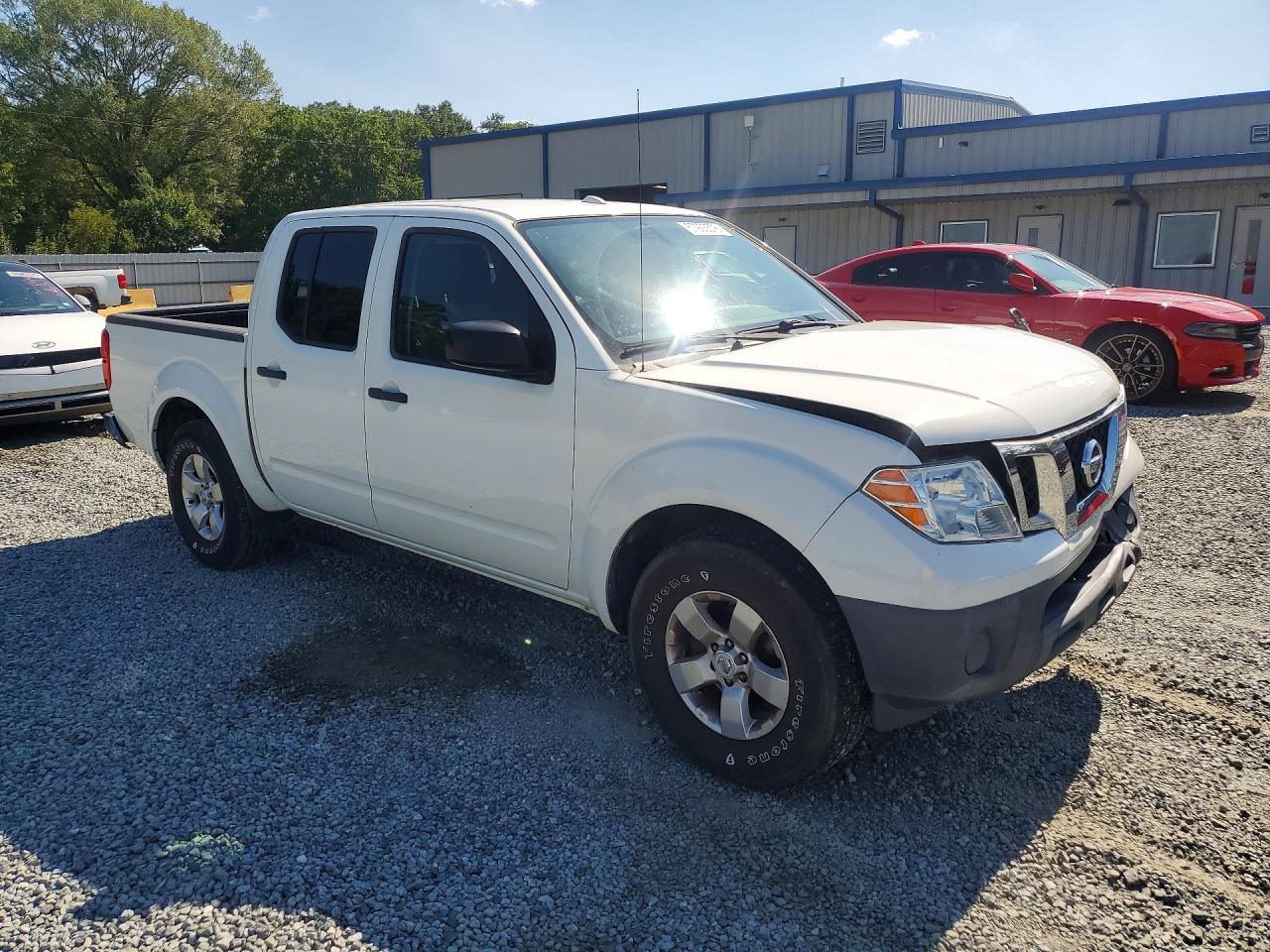 2014 NISSAN FRONTIER