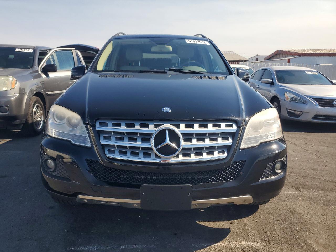 2011 MERCEDES-BENZ M-CLASS