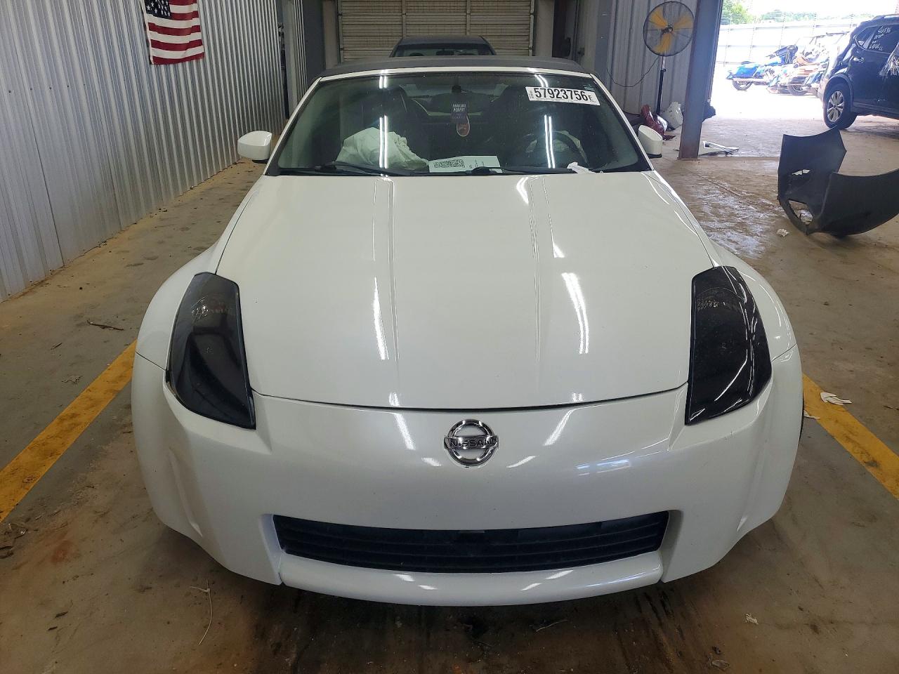 2004 NISSAN 350Z