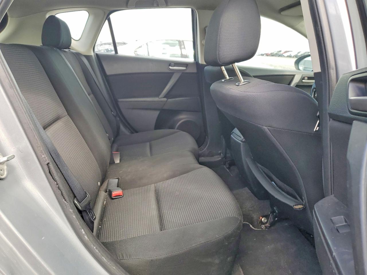 2013 MAZDA 3