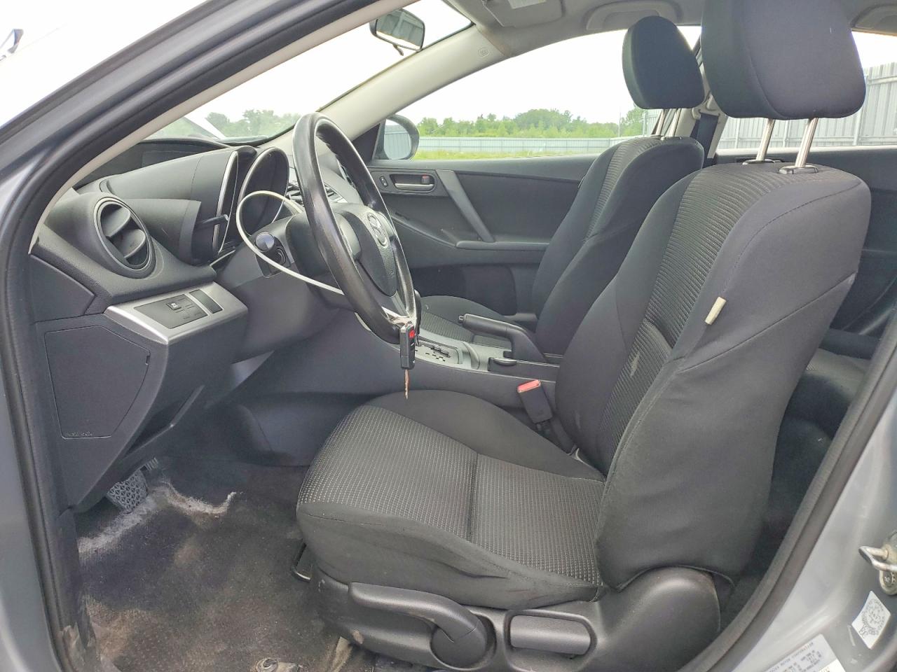 2013 MAZDA 3