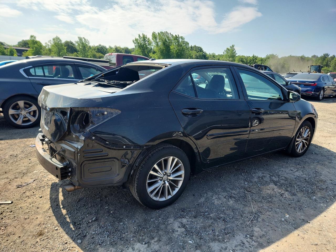 2015 TOYOTA COROLLA