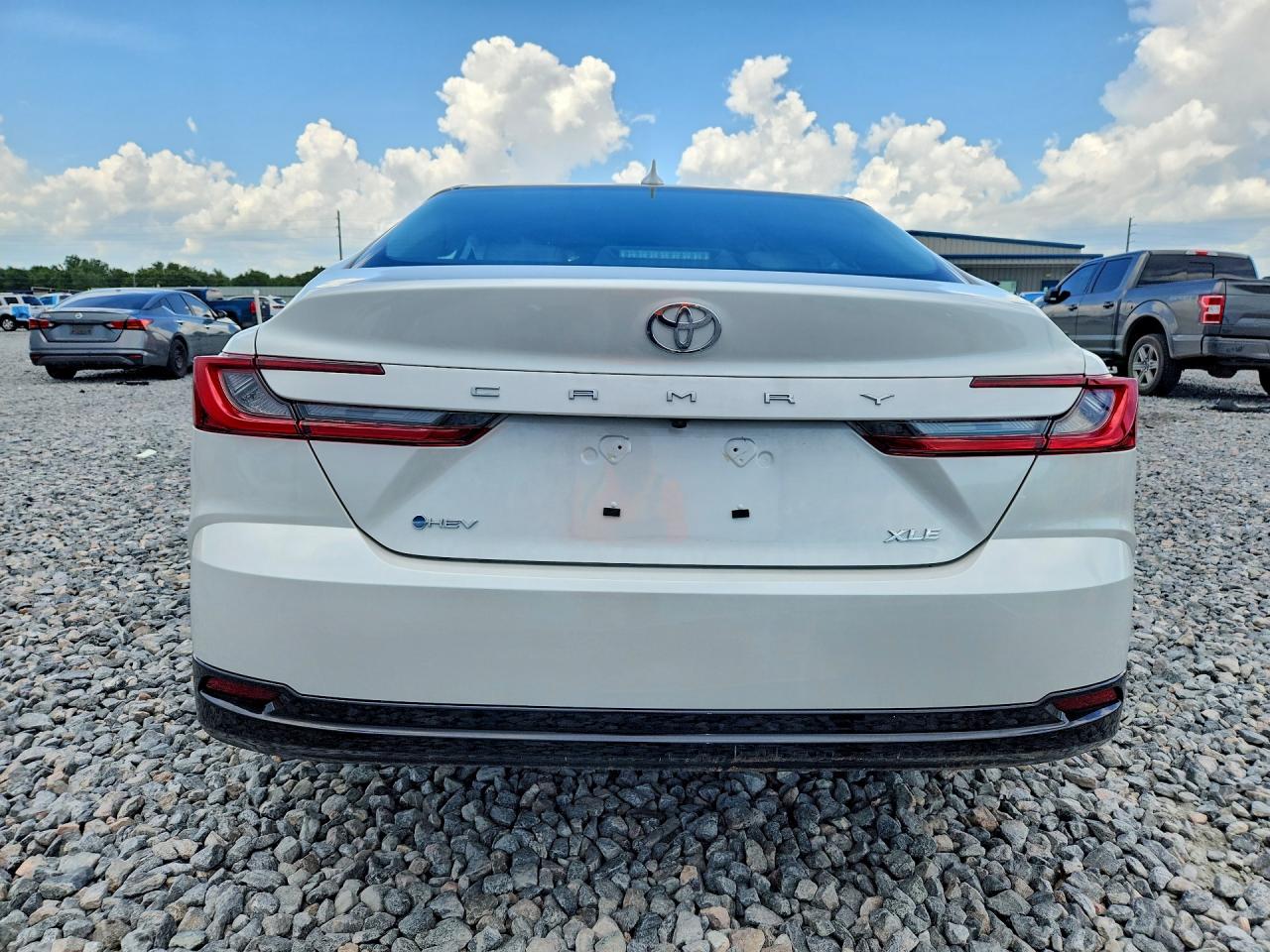 2026 TOYOTA CAMRY