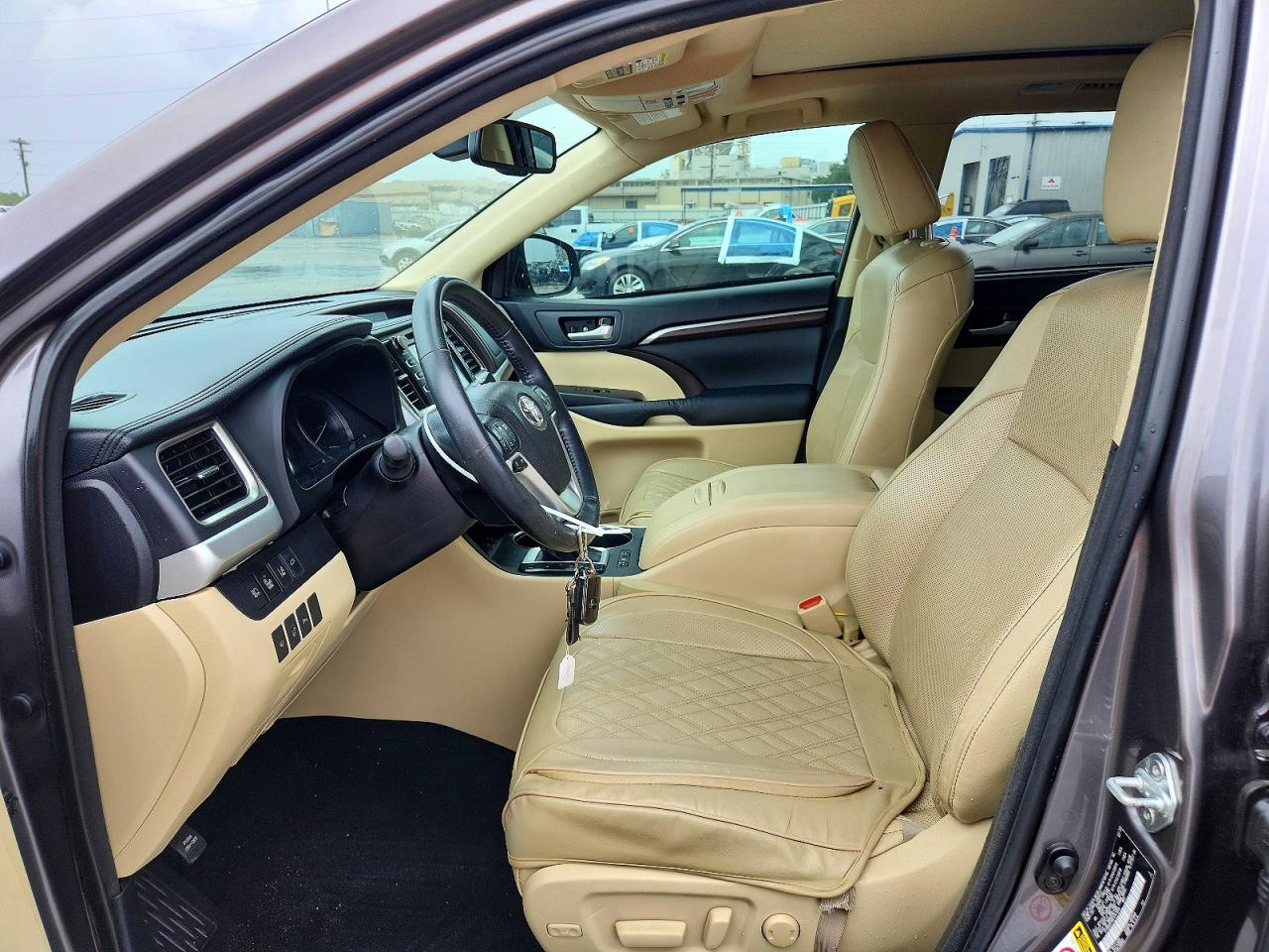 2015 TOYOTA HIGHLANDER