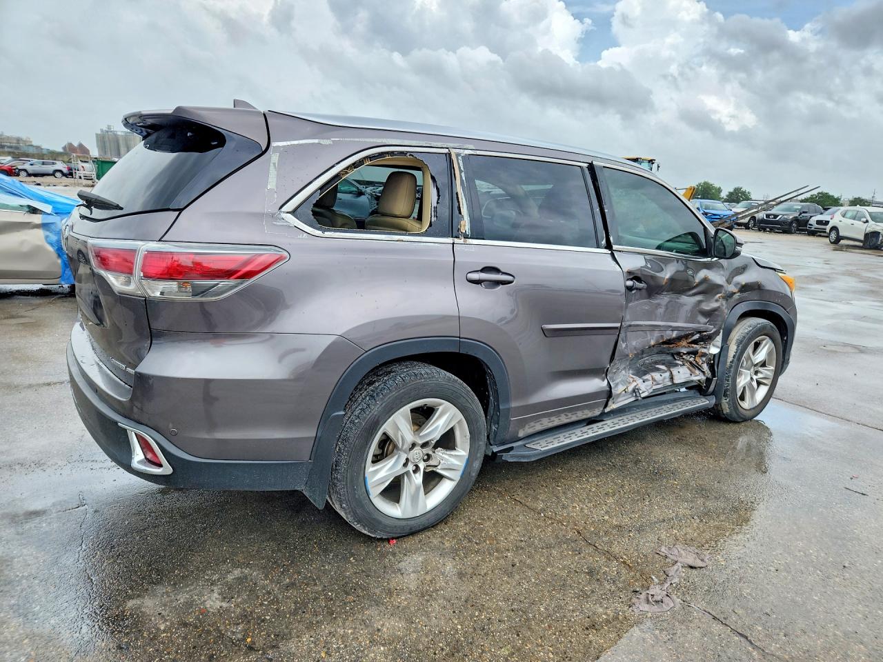 2015 TOYOTA HIGHLANDER