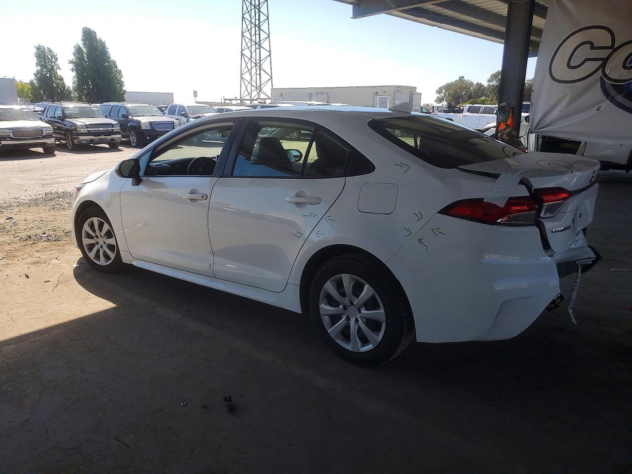 2021 TOYOTA COROLLA