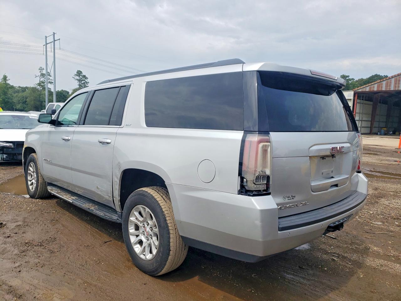 2019 GMC YUKON