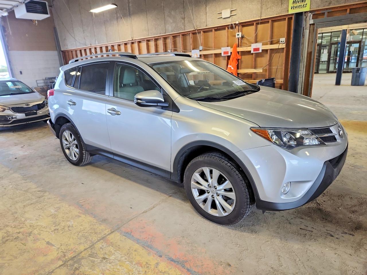 2014 TOYOTA RAV4