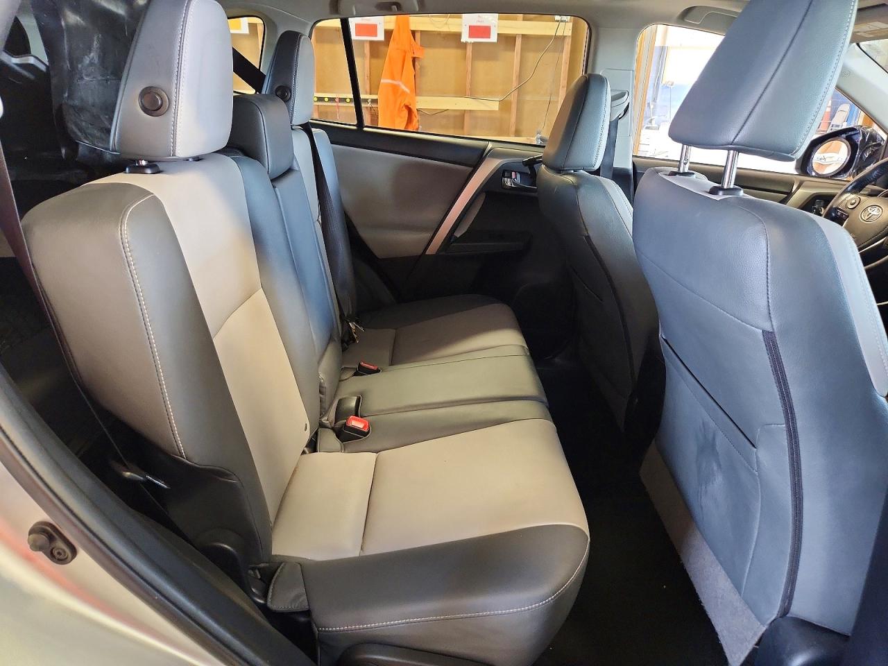 2014 TOYOTA RAV4