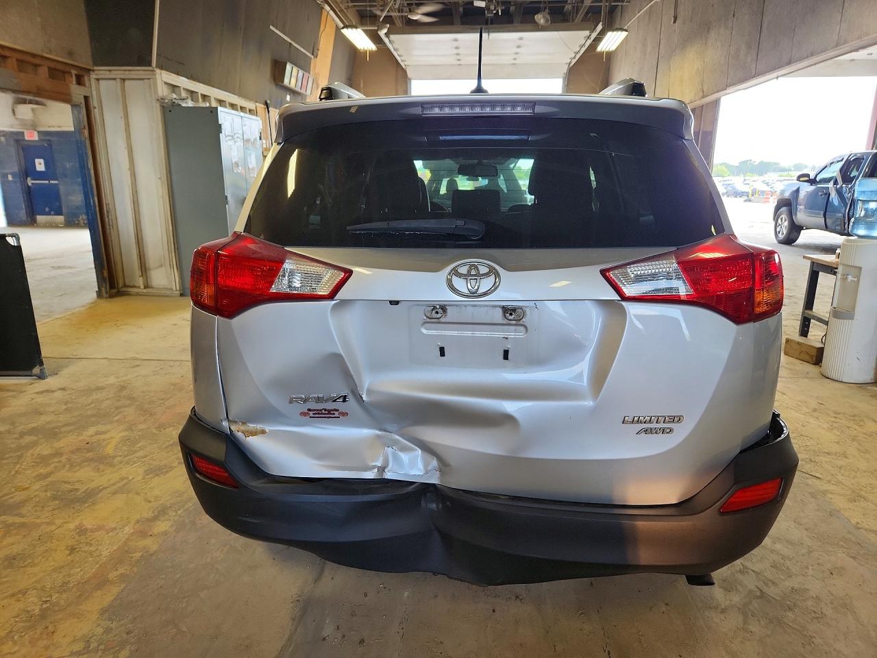 2014 TOYOTA RAV4