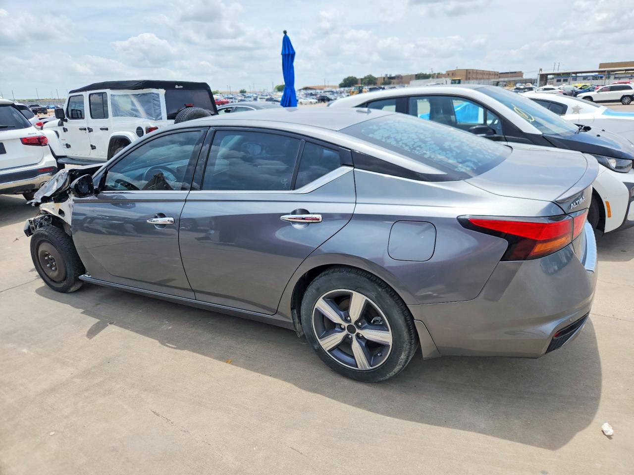 2022 NISSAN ALTIMA