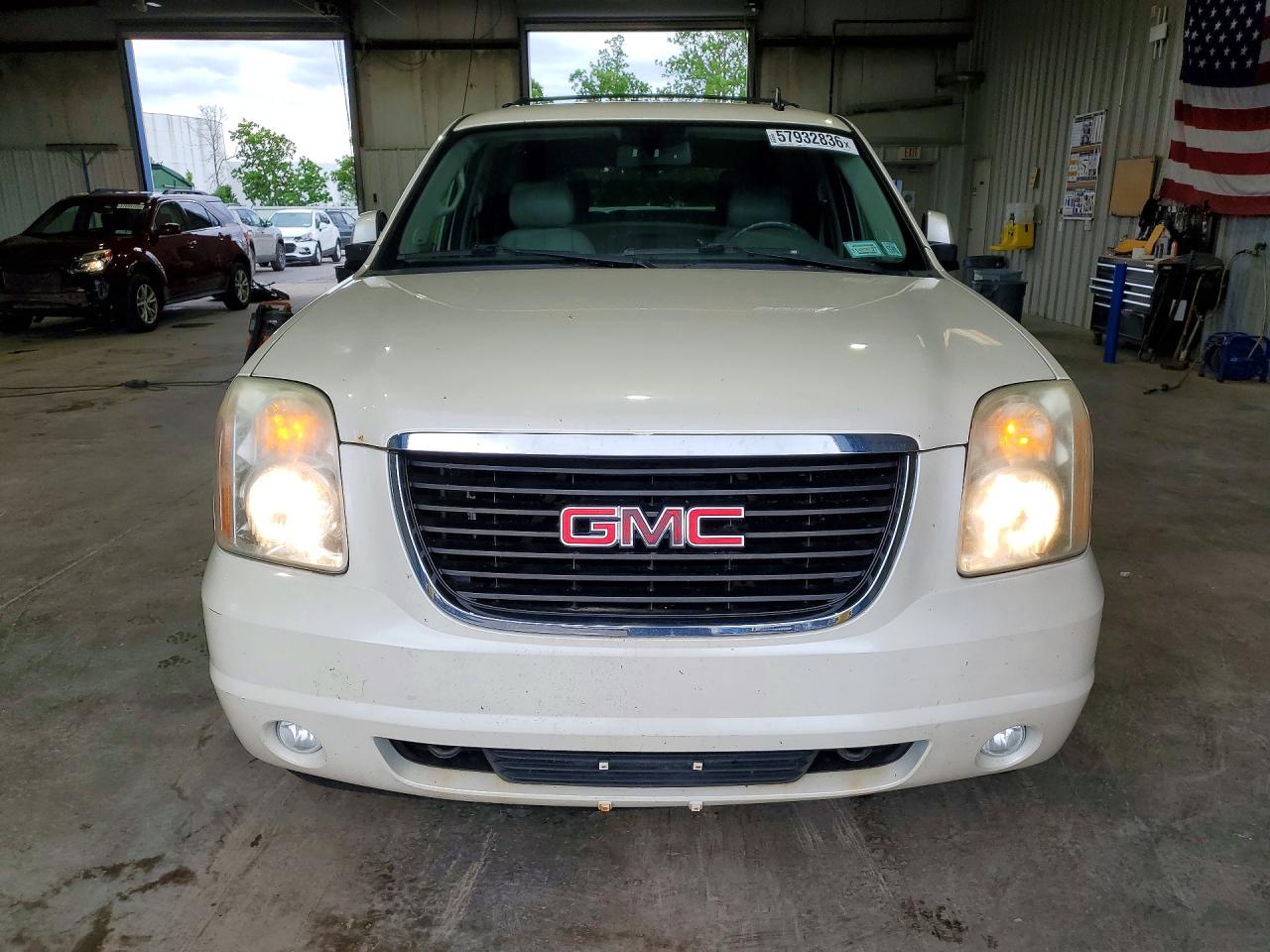2012 GMC YUKON