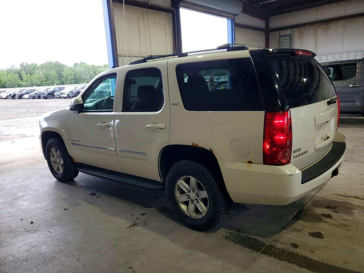 2012 GMC YUKON