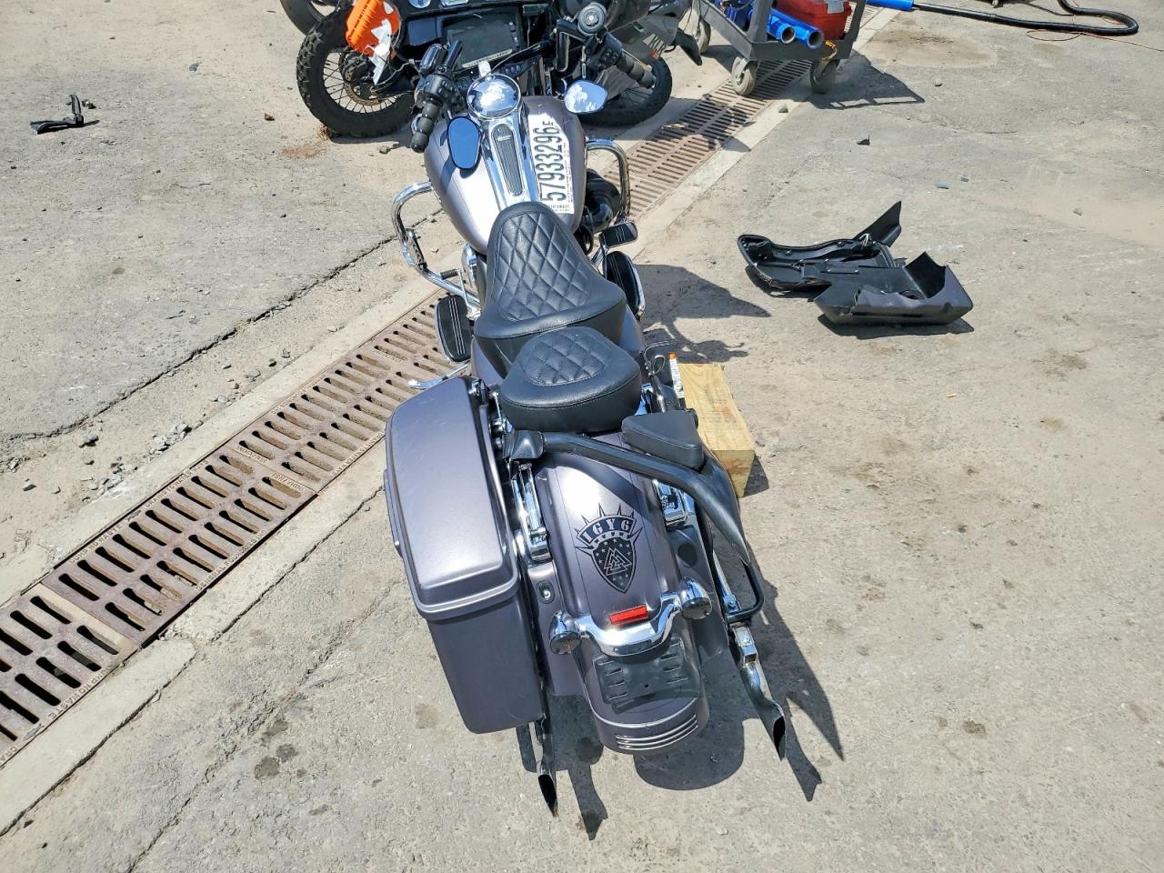 2016 HARLEY-DAVIDSON FL