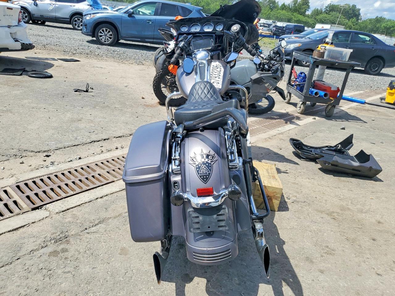 2016 HARLEY-DAVIDSON FL