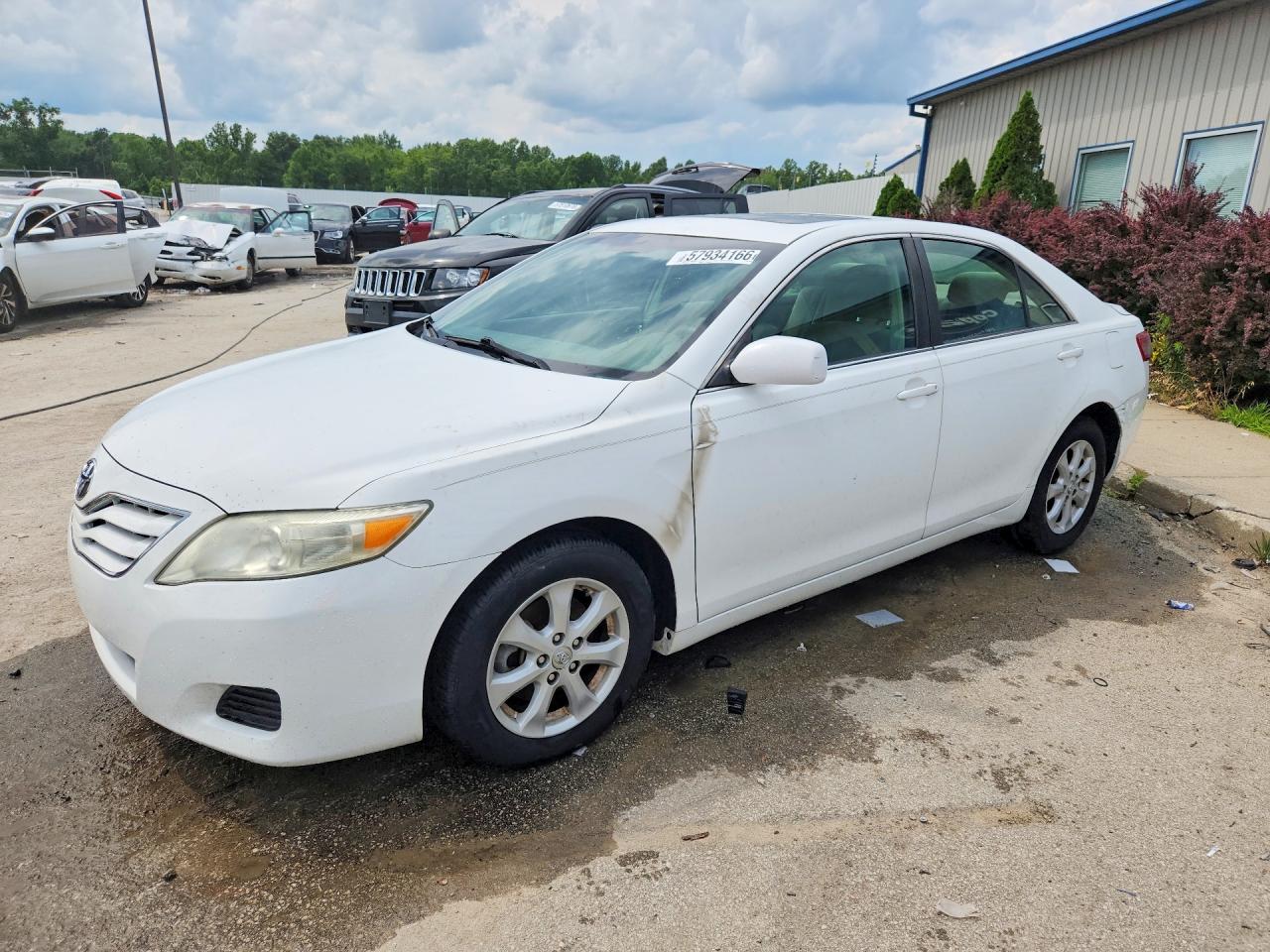 2010 TOYOTA CAMRY