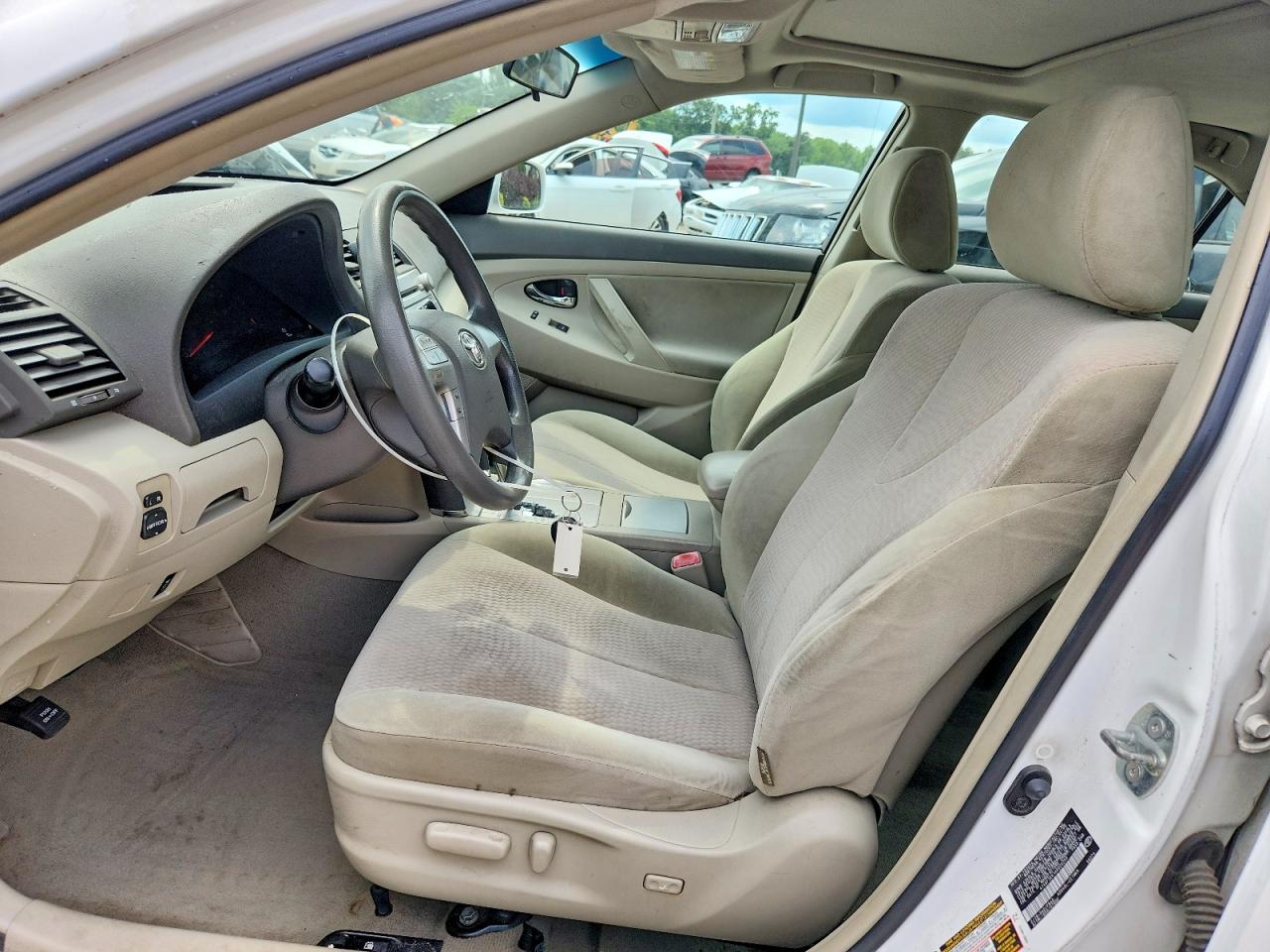 2010 TOYOTA CAMRY