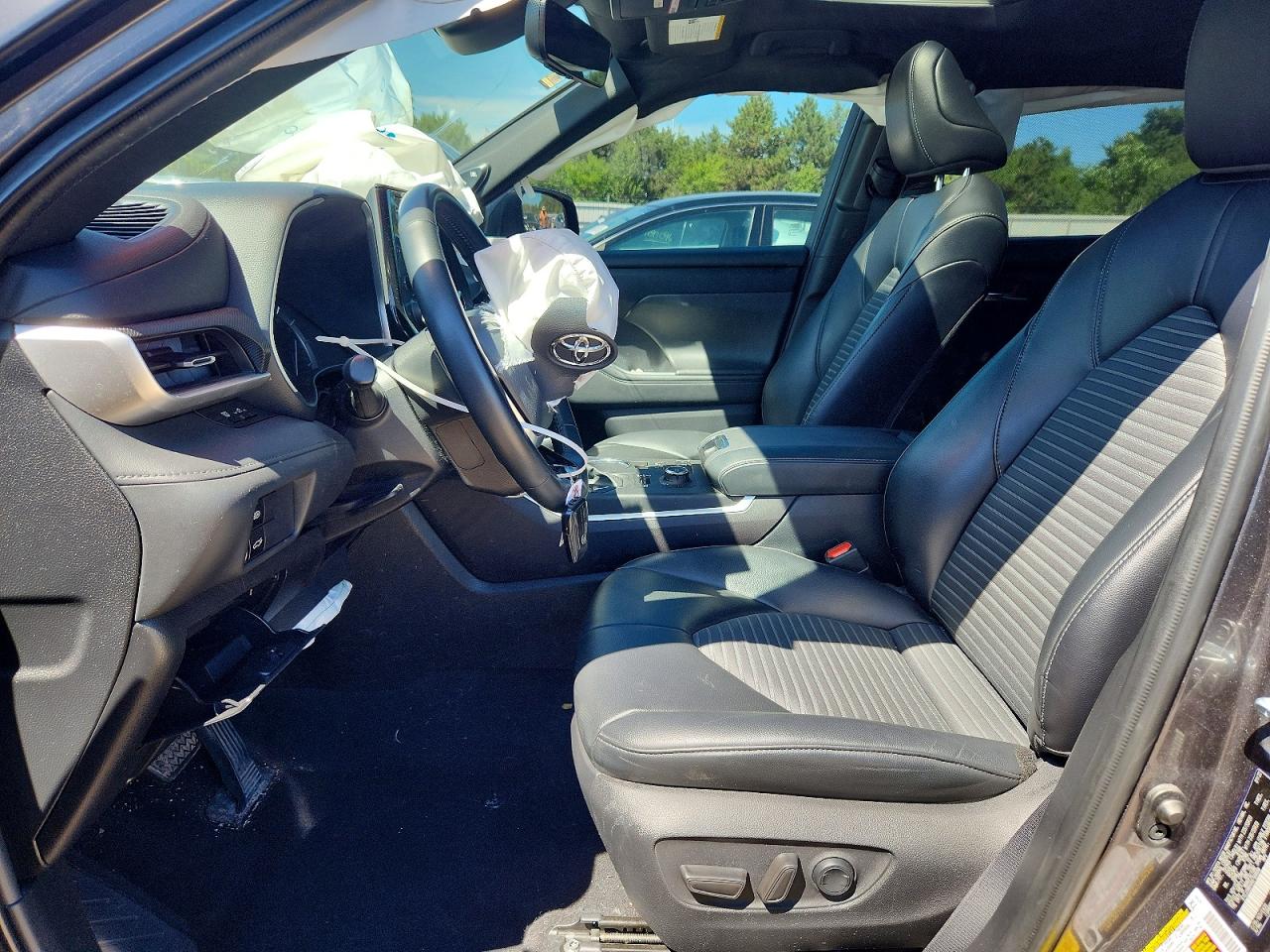 2022 TOYOTA HIGHLANDER