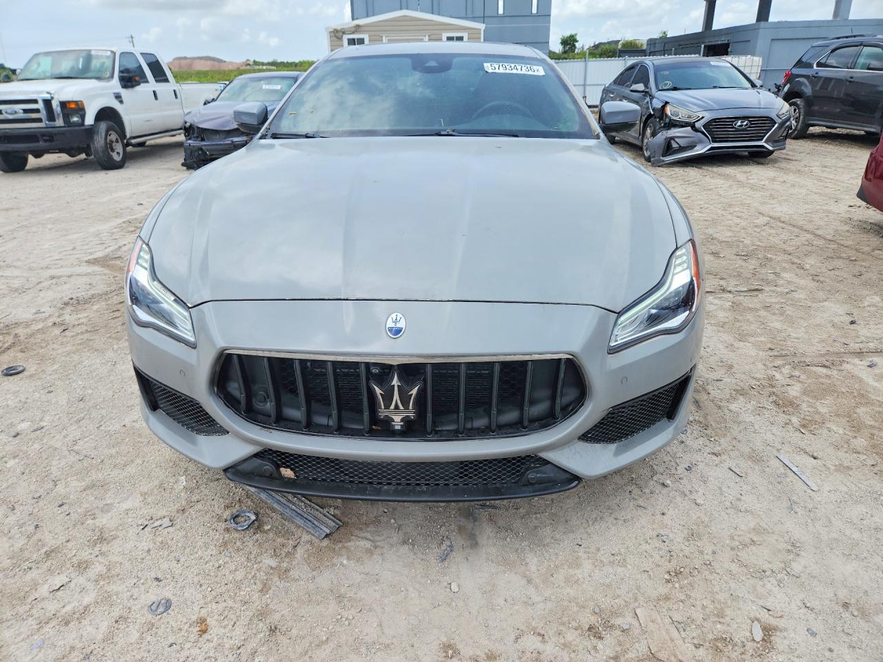 2022 MASERATI QUATTROPOR