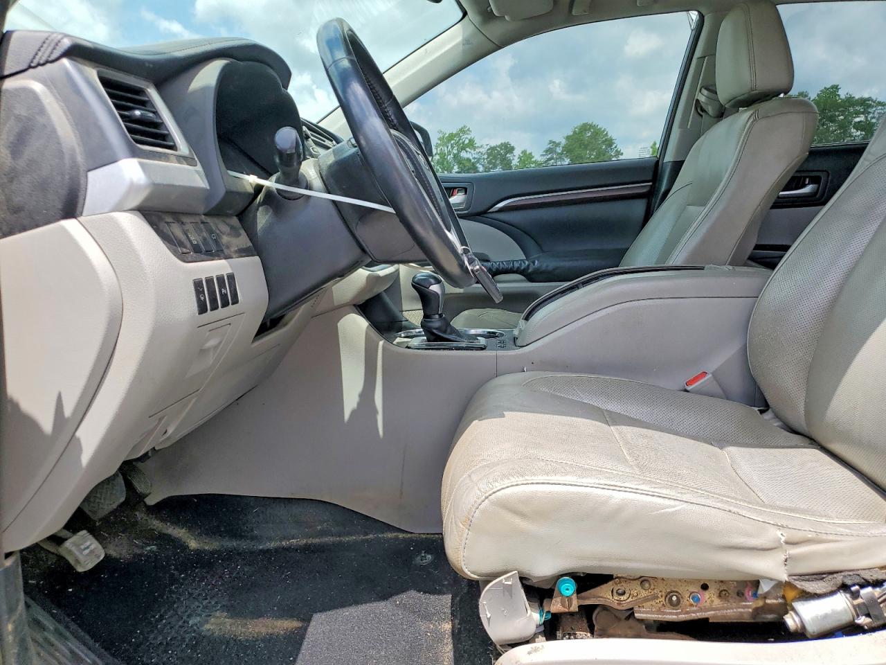 2014 TOYOTA HIGHLANDER
